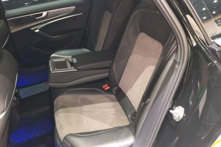 Used Audi A6L New Energy 2020 55 TFSI e quattro Left Rear Seat