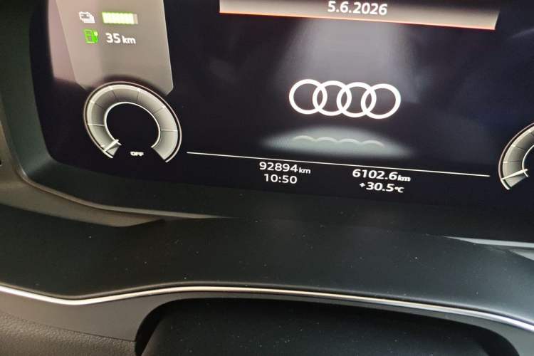 Used Audi A6L New Energy 2020 55 TFSI e quattro Odometer Close Up