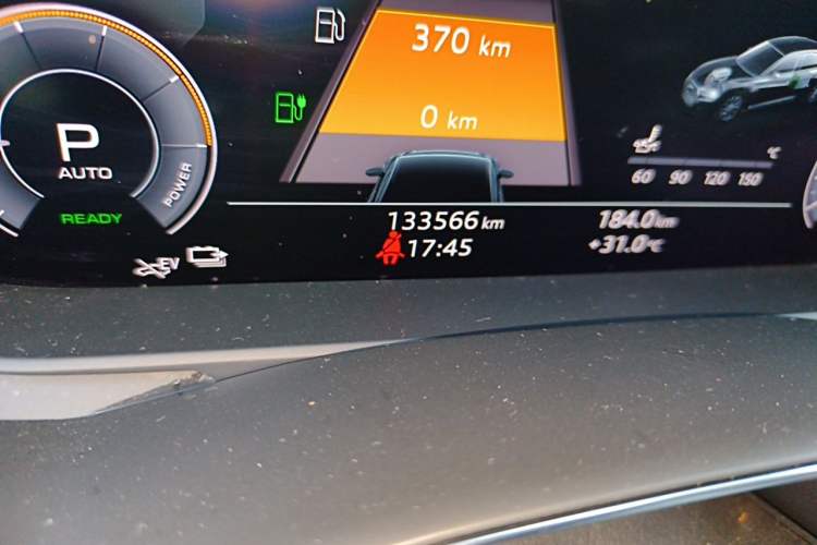 Used Audi A6L New Energy 2020 55 TFSI e quattro Odometer Close Up