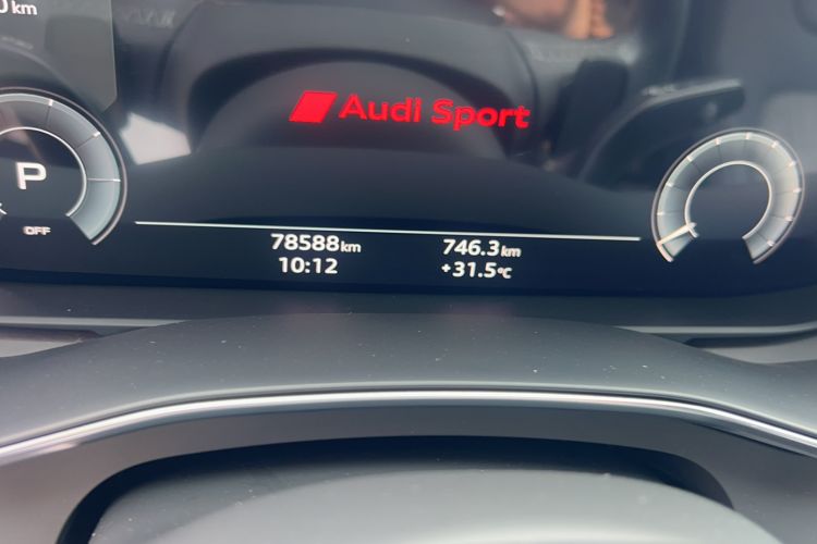 Used Audi A6L New Energy 2020 55 TFSI e quattro Odometer Close Up