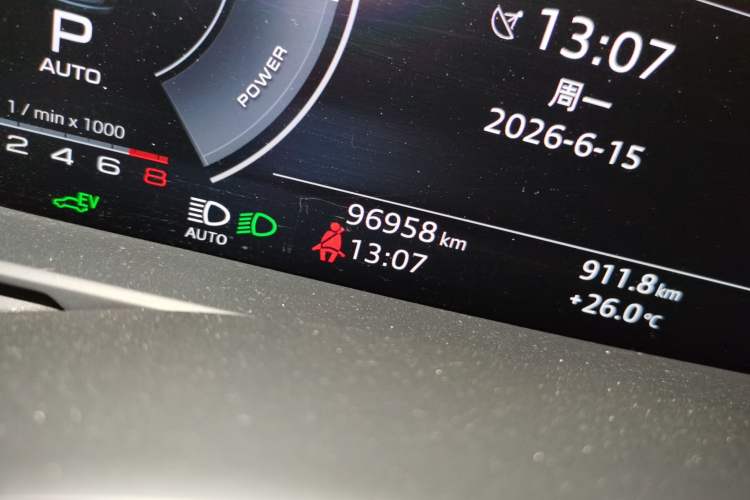 Used Audi A6L New Energy 2020 55 TFSI e quattro Odometer Close Up