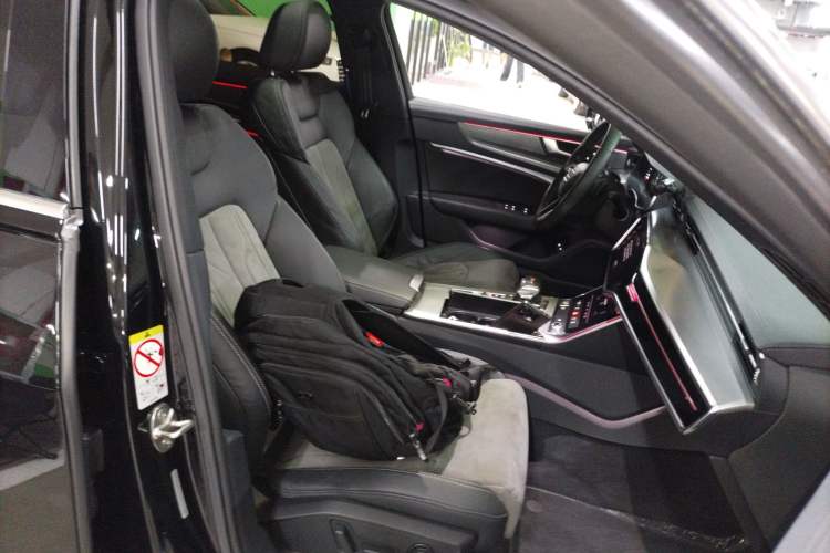 Used Audi A6L New Energy 2020 55 TFSI e quattro Right Front Seat