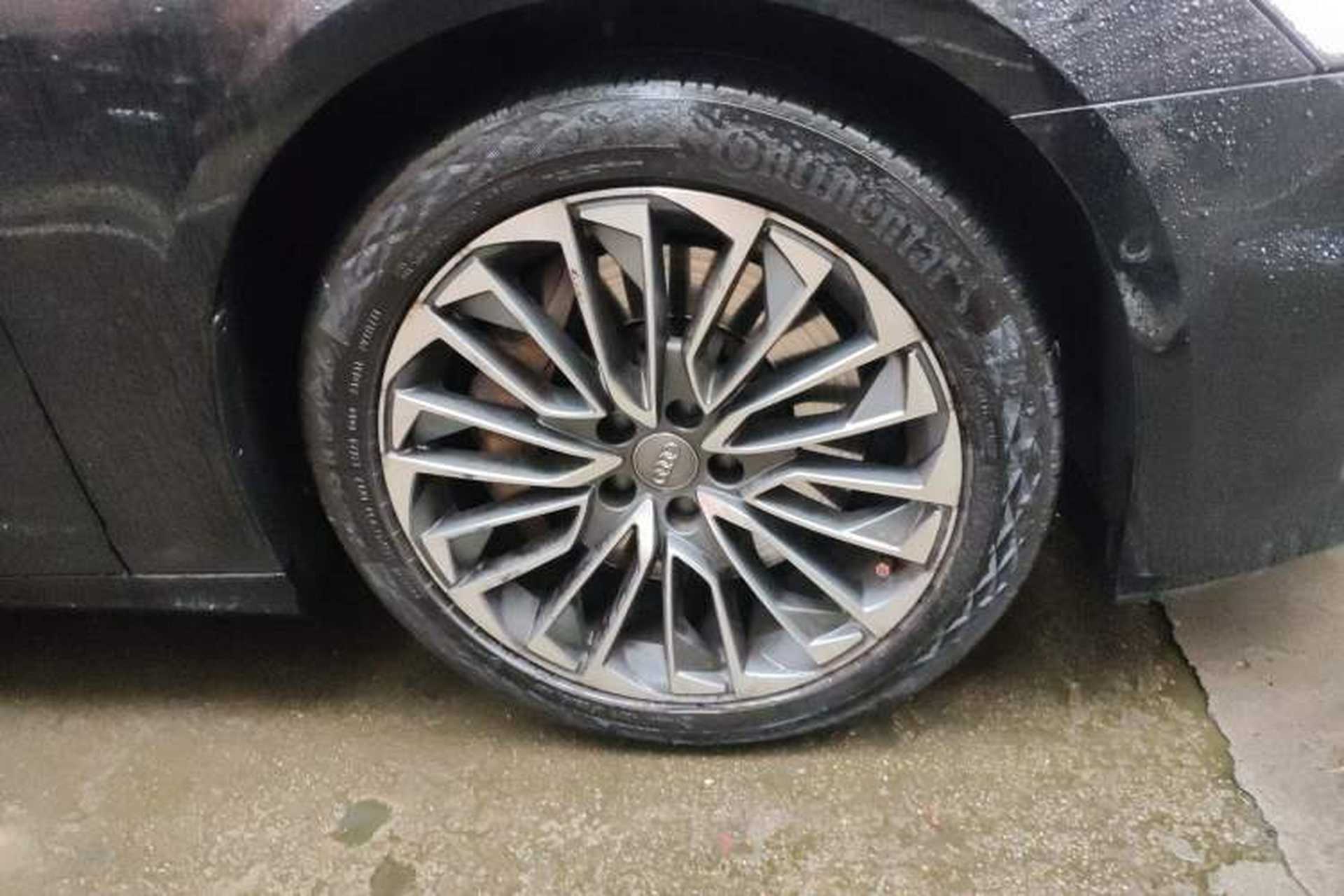 Used Audi A6L New Energy 2020 55 TFSI e quattro Right Front Wheel Hub