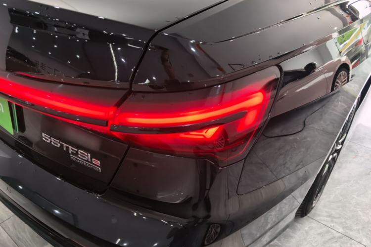 Used Audi A6L New Energy 2020 55 TFSI e quattro Right Rear Taillight