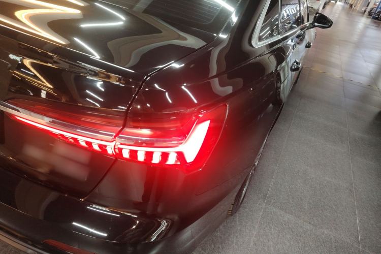 Used Audi A6L New Energy 2020 55 TFSI e quattro Right Rear Taillight