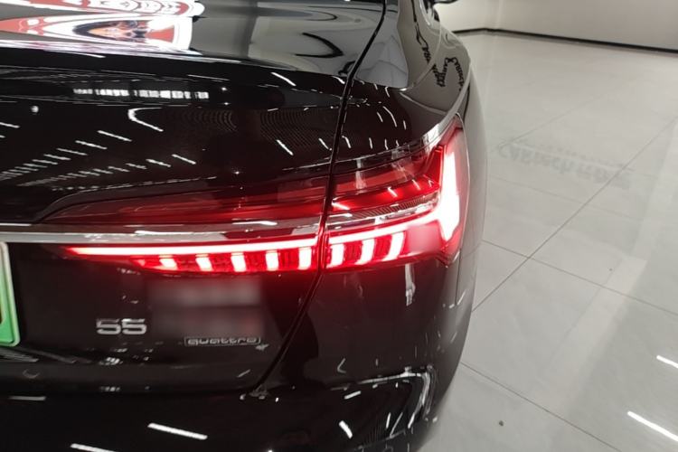 Used Audi A6L New Energy 2020 55 TFSI e quattro Right Rear Taillight