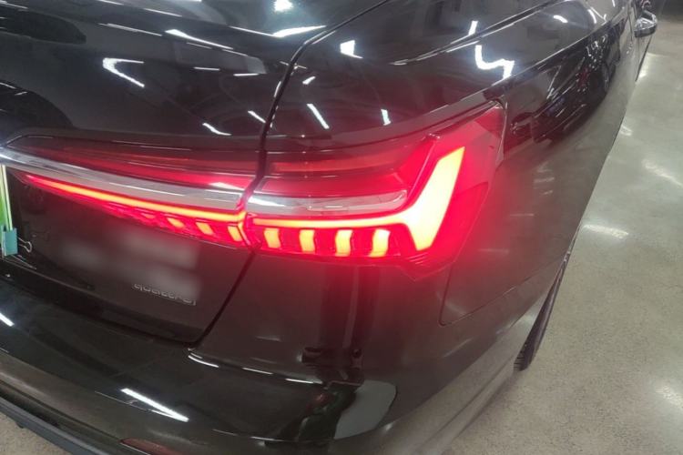 Used Audi A6L New Energy 2020 55 TFSI e quattro Right Rear Taillight