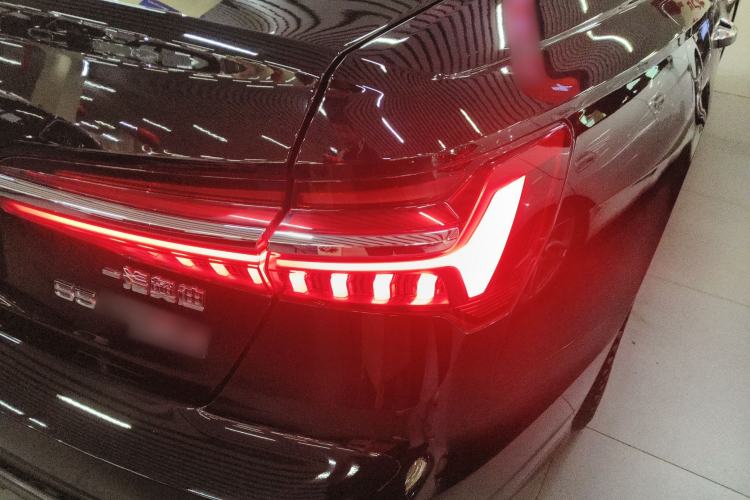 Used Audi A6L New Energy 2020 55 TFSI e quattro Right Rear Taillight