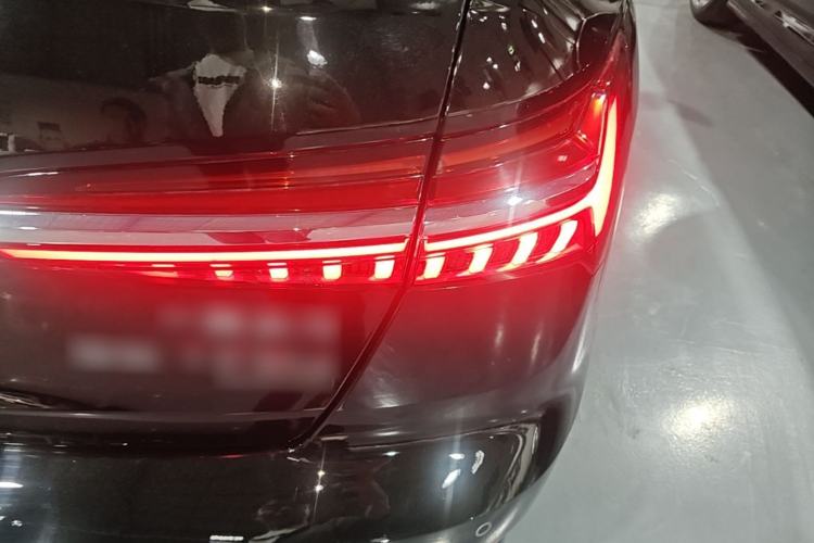 Used Audi A6L New Energy 2020 55 TFSI e quattro Right Rear Taillight