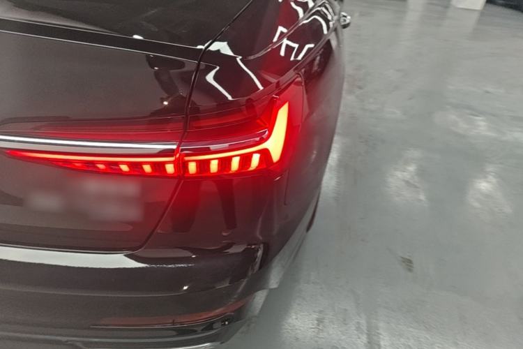 Used Audi A6L New Energy 2020 55 TFSI e quattro Right Rear Taillight