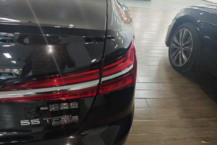 Used Audi A6L New Energy 2020 55 TFSI e quattro Right Rear Taillight