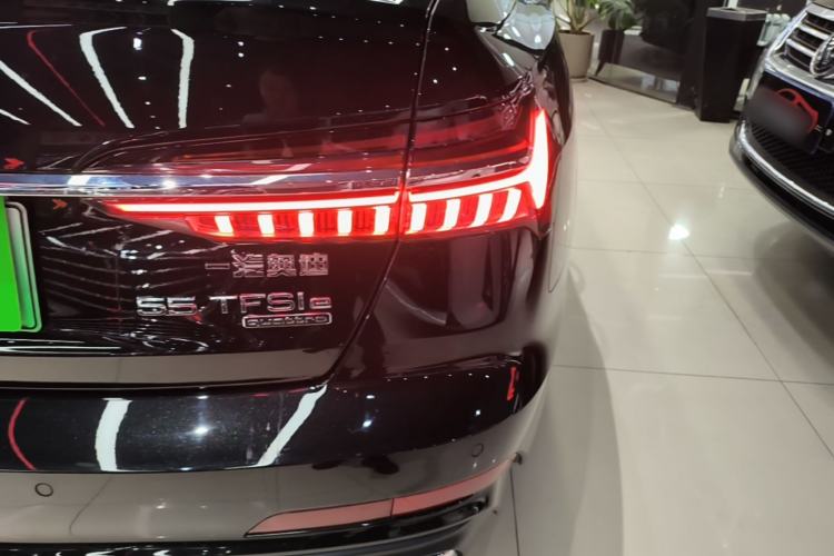Used Audi A6L New Energy 2020 55 TFSI e quattro Right Rear Taillight