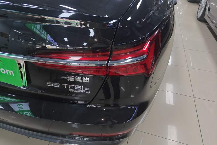 Used Audi A6L New Energy 2020 55 TFSI e quattro Right Rear Taillight