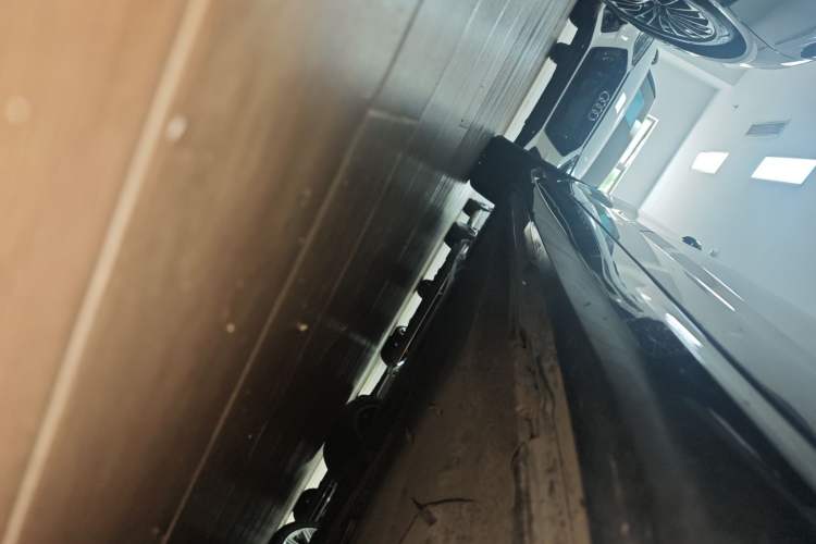 Used Audi A6L New Energy 2020 55 TFSI e quattro Right Side Sill