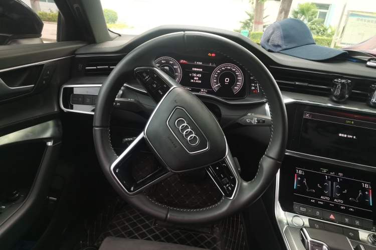 Used Audi A6L New Energy 2020 55 TFSI e quattro Steering Wheel