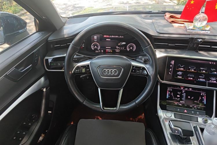 Used Audi A6L New Energy 2020 55 TFSI e quattro Steering Wheel
