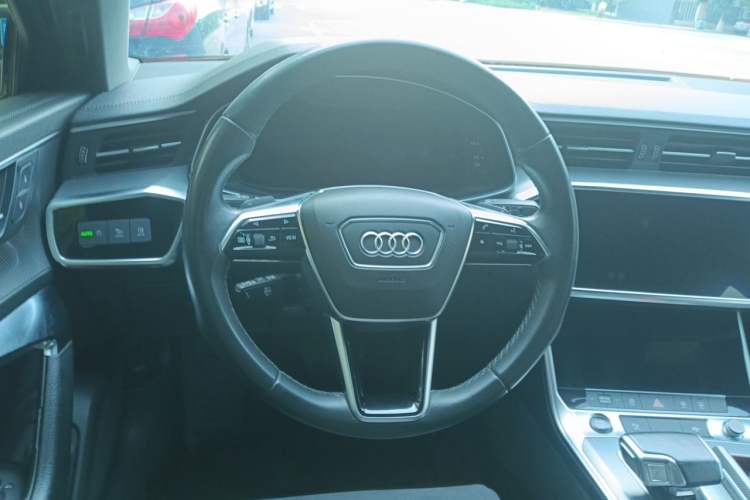 Used Audi A6L New Energy 2020 55 TFSI e quattro Steering Wheel