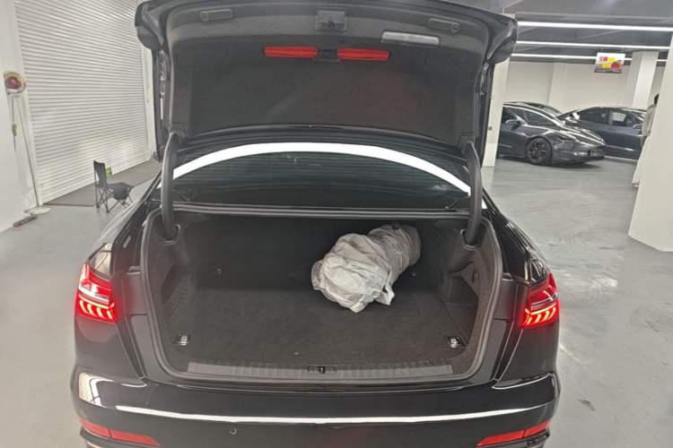 Used Audi A6L New Energy 2020 55 TFSI e quattro Trunk