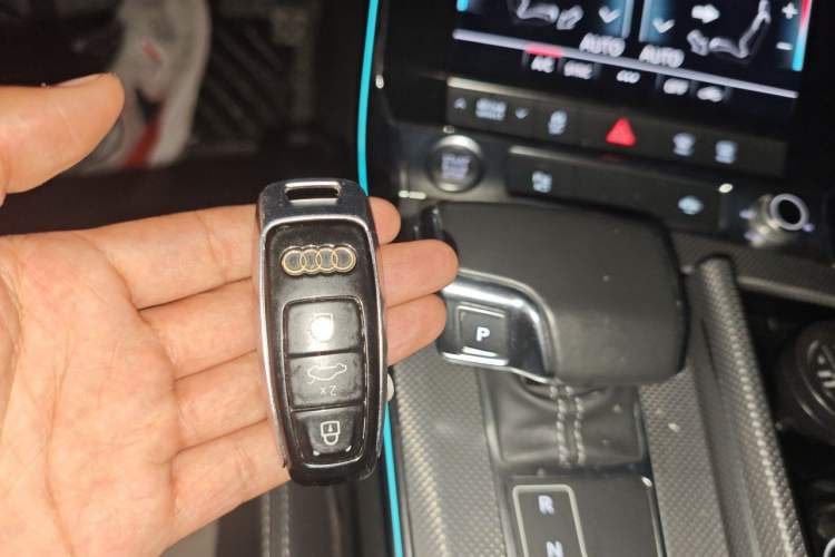Used Audi A6L New Energy 2020 55 TFSI e quattro Vehicle Key
