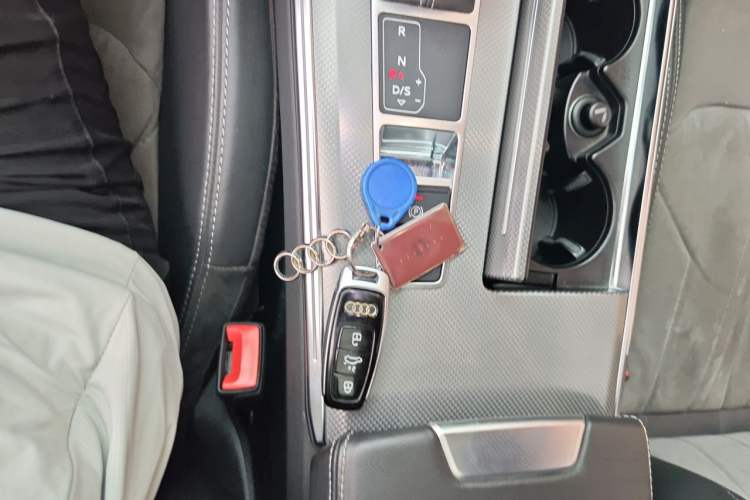 Used Audi A6L New Energy 2020 55 TFSI e quattro Vehicle Key