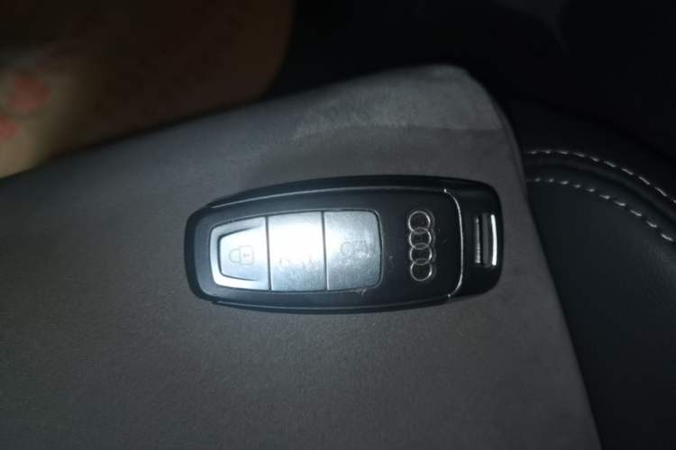 Used Audi A6L New Energy 2020 55 TFSI e quattro Vehicle Key