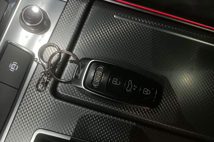 Used Audi A6L New Energy 2020 55 TFSI e quattro Vehicle Key