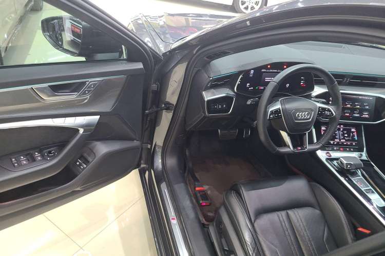 Used Audi A6L New Energy 2020 55 TFSI e quattro Driver Seat