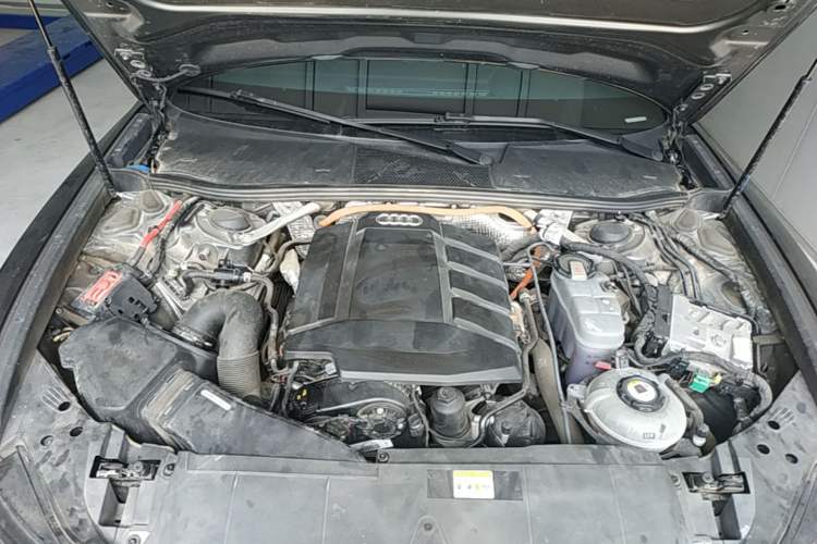Used Audi A6L New Energy 2020 55 TFSI e quattro Engine Bay