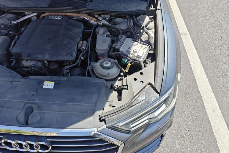 Used Audi A6L New Energy 2020 55 TFSI e quattro Engine Bay Left