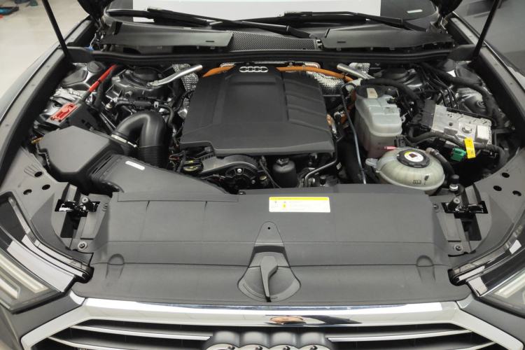 Used Audi A6L New Energy 2020 55 TFSI e quattro Engine Bay