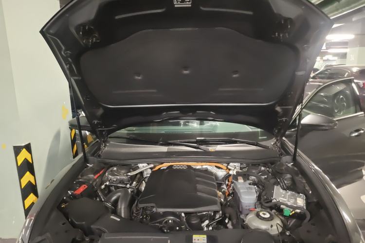 Used Audi A6L New Energy 2020 55 TFSI e quattro Engine Bay