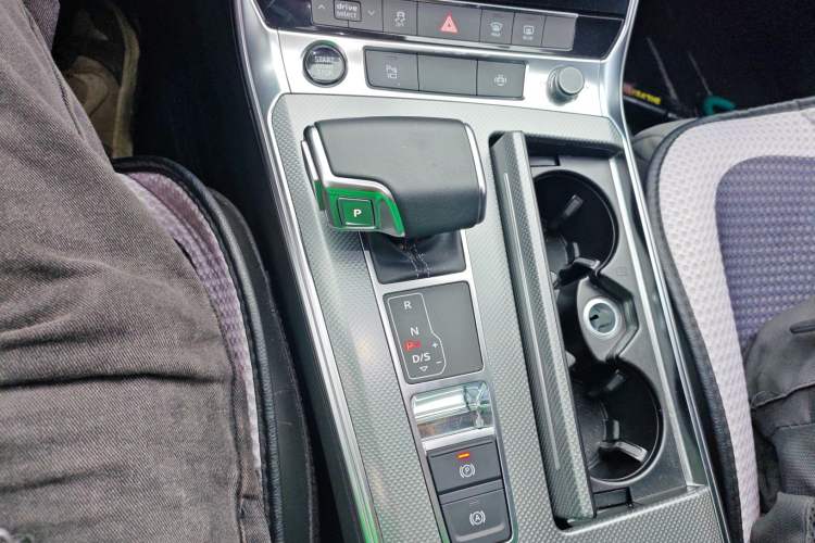 Used Audi A6L New Energy 2020 55 TFSI e quattro Gear Lever