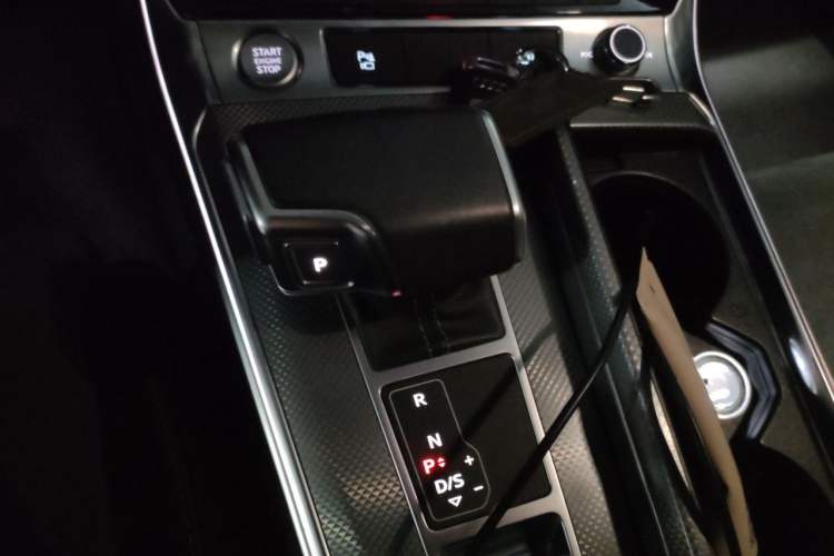 Used Audi A6L New Energy 2020 55 TFSI e quattro Gear Lever