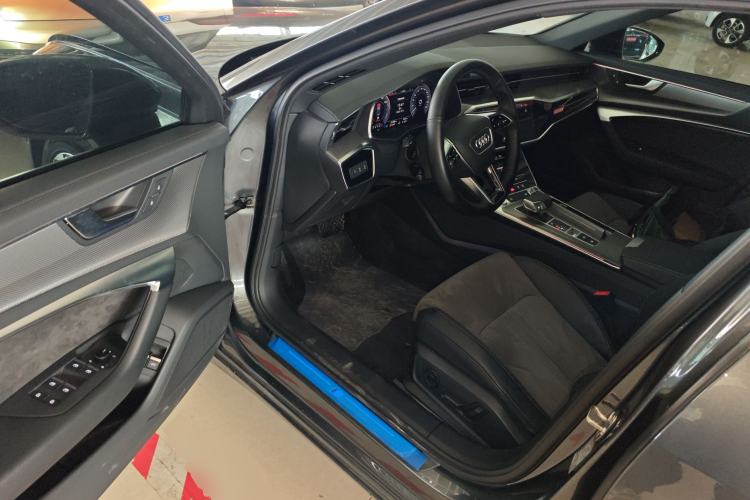 Used Audi A6L New Energy 2020 55 TFSI e quattro Interior 3