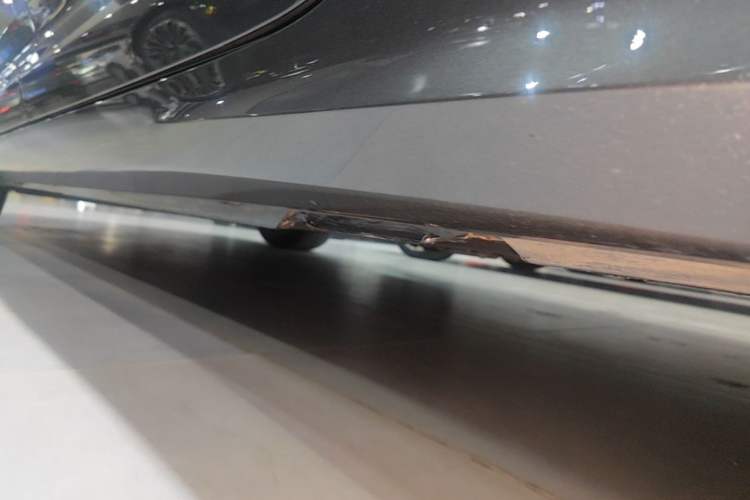 Used Audi A6L New Energy 2020 55 TFSI e quattro Left Side Sill