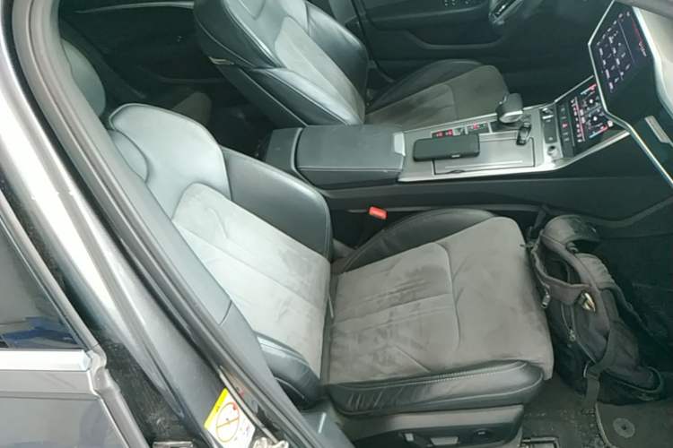 Used Audi A6L New Energy 2020 55 TFSI e quattro Right Front Seat