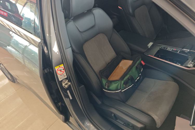 Used Audi A6L New Energy 2020 55 TFSI e quattro Right Front Seat