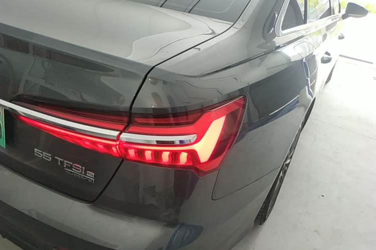 Used Audi A6L New Energy 2020 55 TFSI e quattro Right Rear Taillight