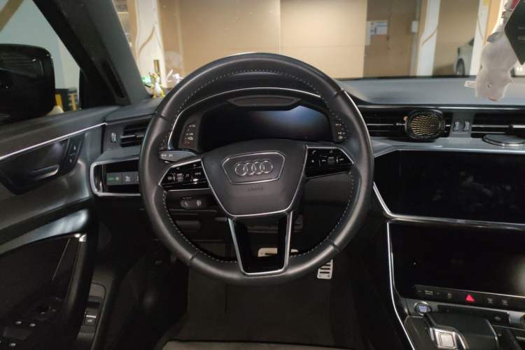 Used Audi A6L New Energy 2020 55 TFSI e quattro Steering Wheel