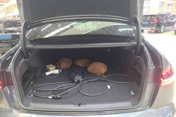 Used Audi A6L New Energy 2020 55 TFSI e quattro Trunk