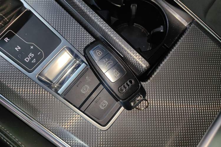 Used Audi A6L New Energy 2020 55 TFSI e quattro Vehicle Key