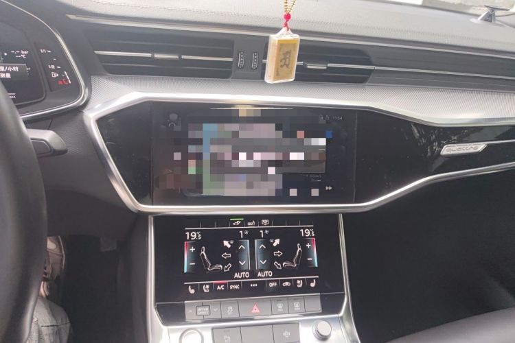 Used Audi A6L New Energy 2020 55 TFSI e quattro Audio And AC Panel