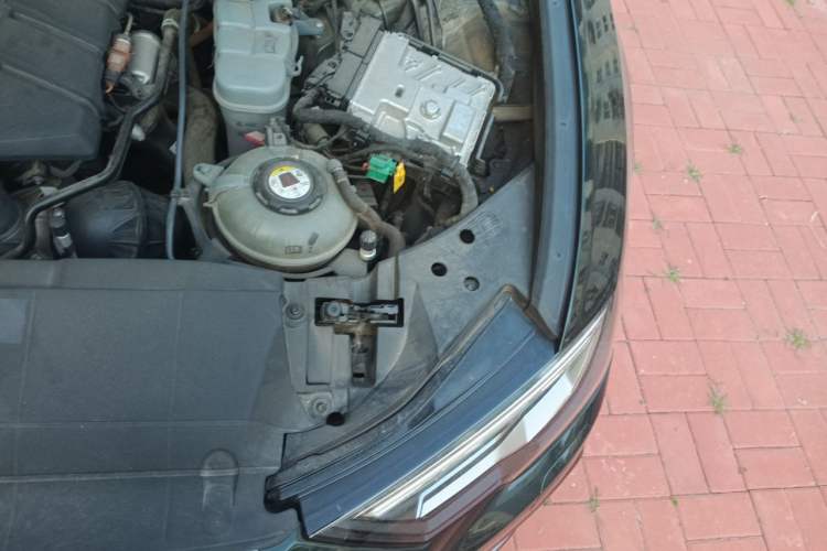 Used Audi A6L New Energy 2020 55 TFSI e quattro Engine Bay Left