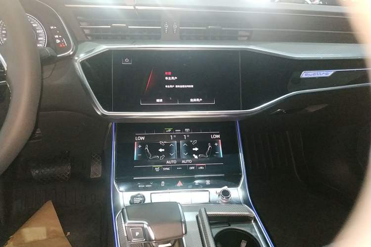 Used Audi A6L New Energy 2022 55 TFSI e quattro Audio And AC Panel