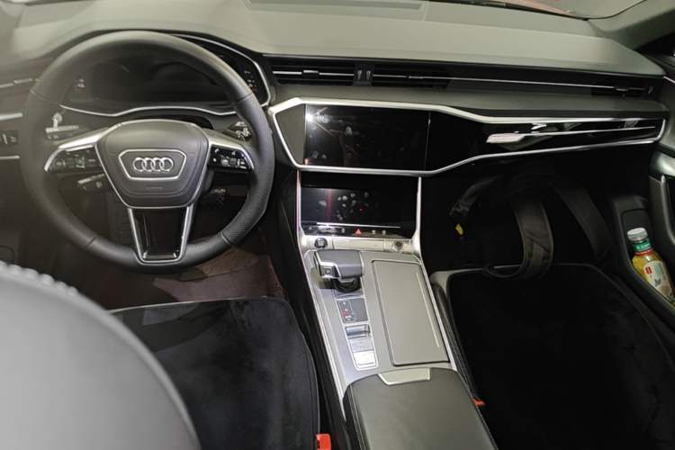 Used Audi A6L New Energy 2022 55 TFSI e quattro Center Console