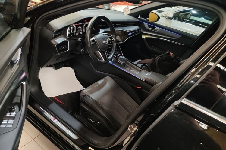 Used Audi A6L New Energy 2022 55 TFSI e quattro Driver Seat