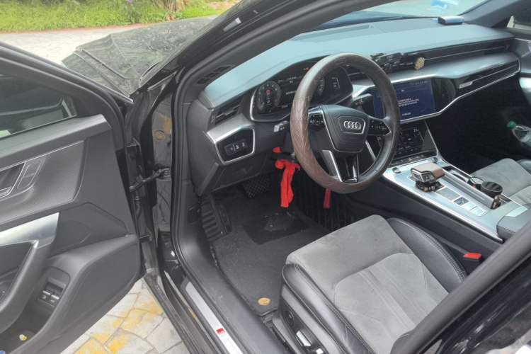 Used Audi A6L New Energy 2022 55 TFSI e quattro Driver Seat