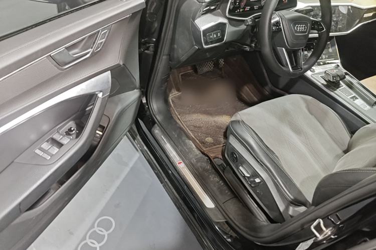 Used Audi A6L New Energy 2022 55 TFSI e quattro Driver Seat