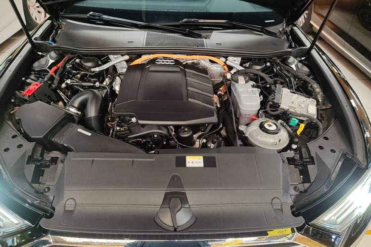 Used Audi A6L New Energy 2022 55 TFSI e quattro Engine Bay