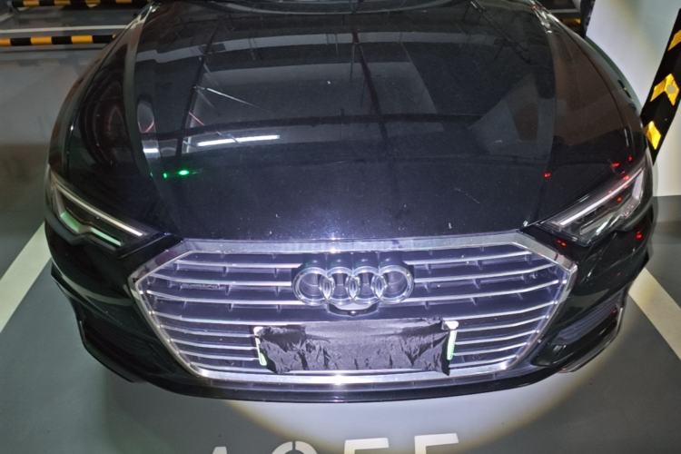 Used Audi A6L New Energy 2022 55 TFSI e quattro Engine Bay